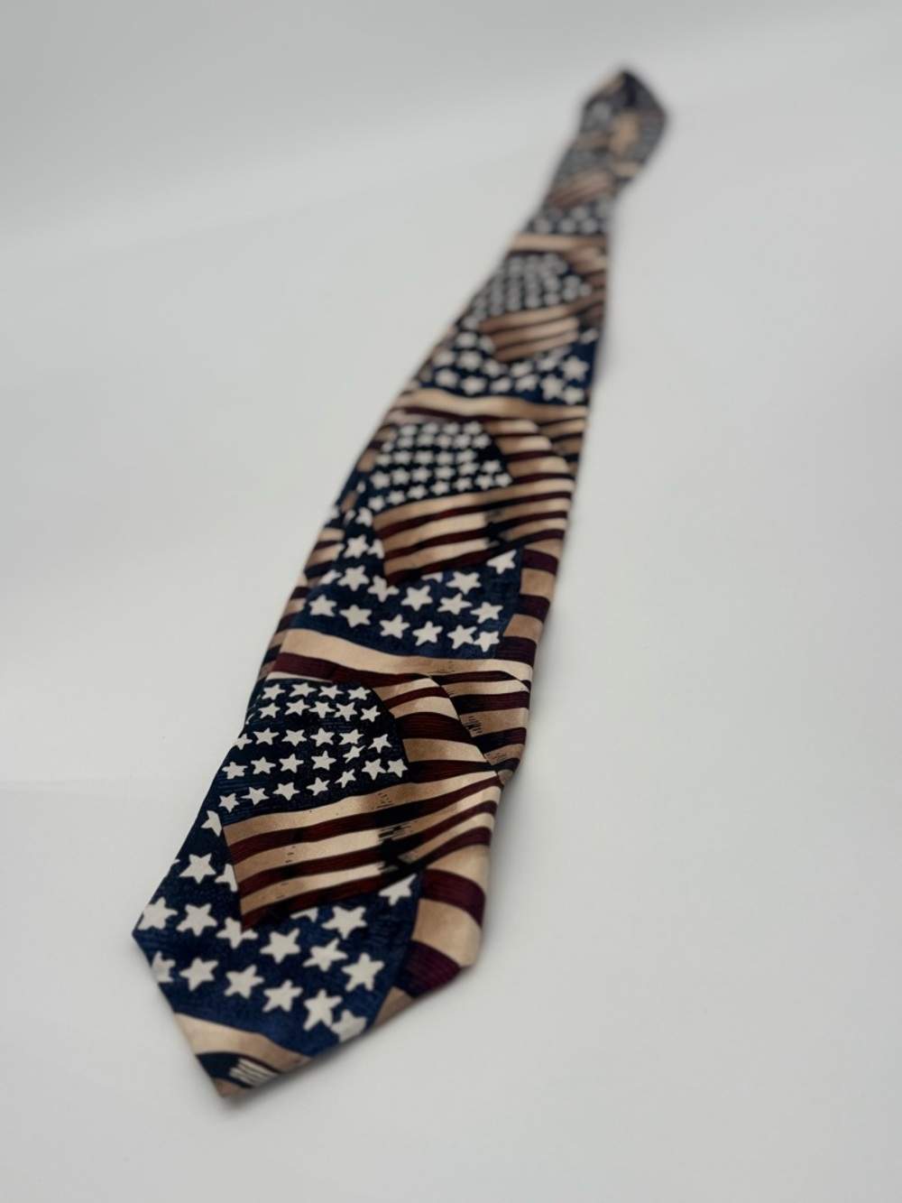 American Flag Pattern Men's Tie in Navy and Tan